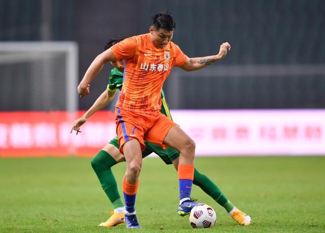 开云官网-7比0!7连胜!7号破荒 泰山开足马力:要继续赢下去!