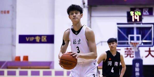 开云入口-曾凡博将代表首钢出战CBA，但并未放弃NBA的梦想